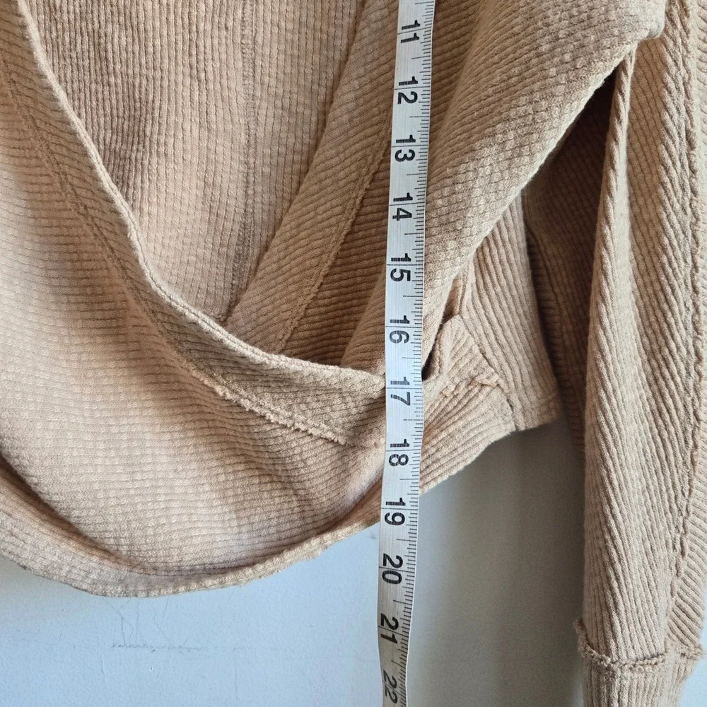 We The Free XS Wrap Front Thermal Womens Tan Excellent Waffle Knit Cropped Top